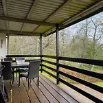Дом отдыха 2 Bedroom Awesome In