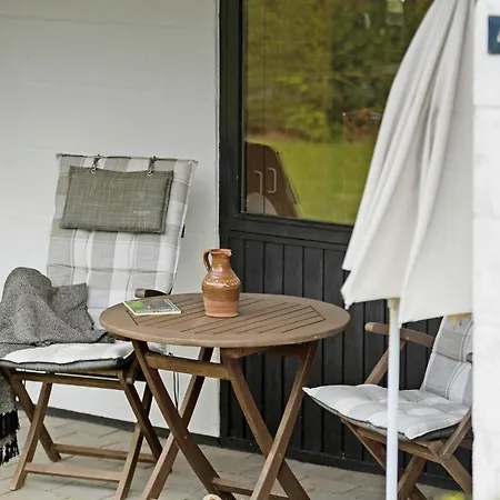 Vakantiehuis 2 Bedroom Awesome In