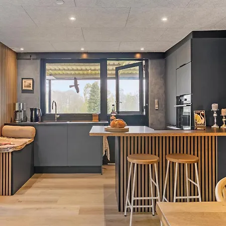 2 Bedroom Awesome In Hébergement de vacances Åbenrå