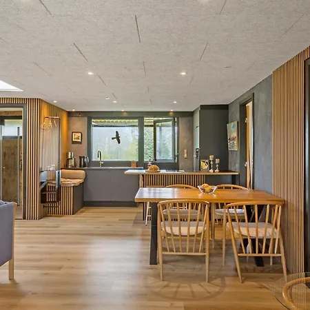 Hébergement de vacances 2 Bedroom Awesome In