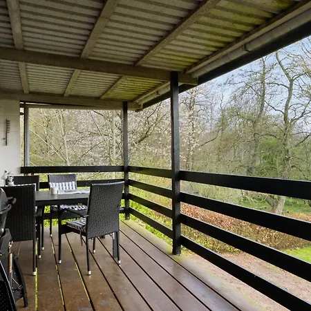 Vakantiehuis 2 Bedroom Awesome In